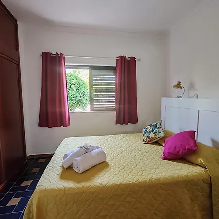 6 Mourisca - Casas & Papeis Apartamento